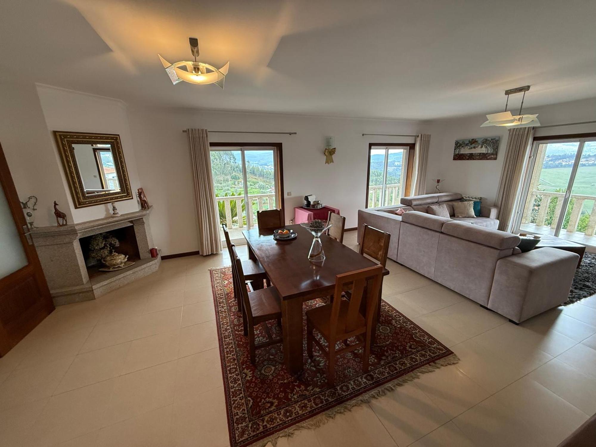 Cerdeirinhas De Basto "Piso Q 4" Apartment Canedo de Basto Luaran gambar